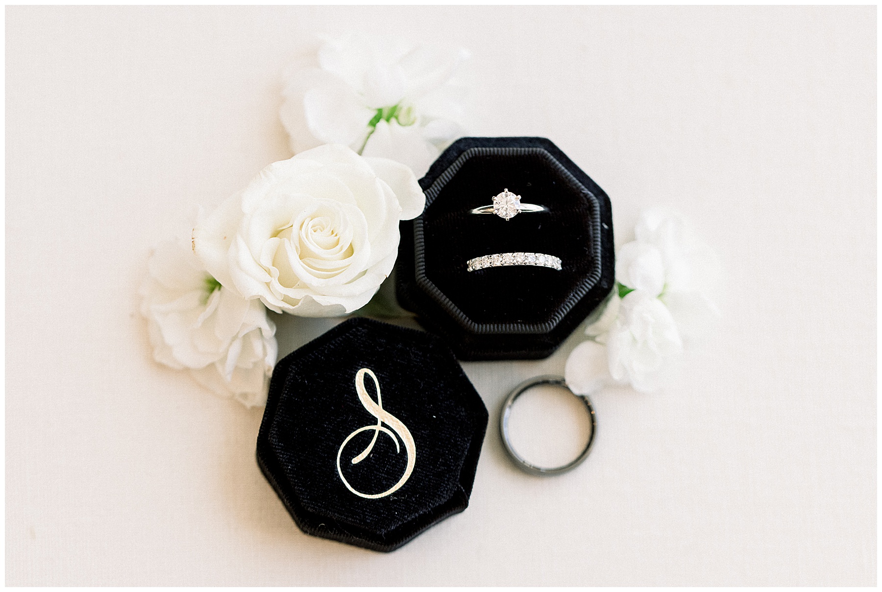 rings boutonniere